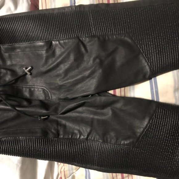 WOMANS LIMITED EDITION BALMAIN X H&M  BLACK CHIC LEATHER BIKER JOGGERS SIZE XS - Picture 8 of 16